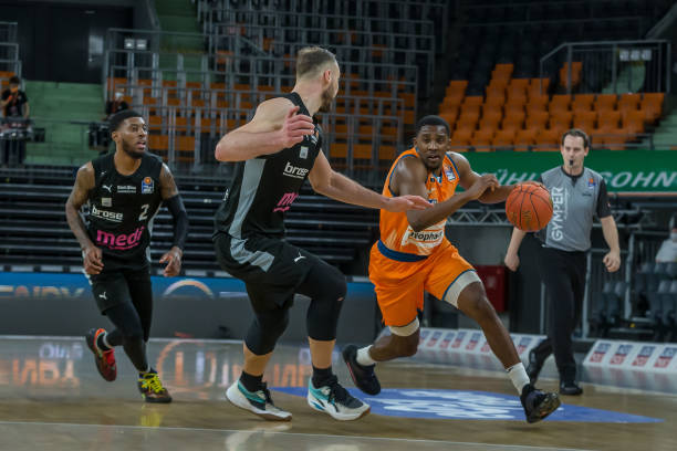 两支球队的 两支球队的